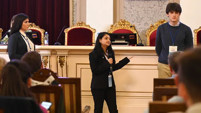 Katarina, Muskan and Maxime presenting their project, 2023.