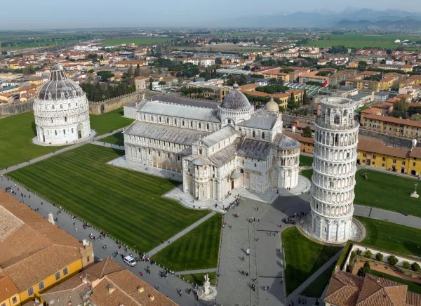 UP_Miracle_Square_cc_wikipedia